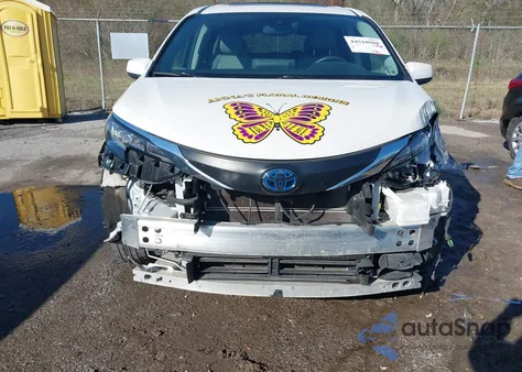 2021 Toyota Sienna Xle из США, поврежденный, VIN 5TDYRKEC3MS052054